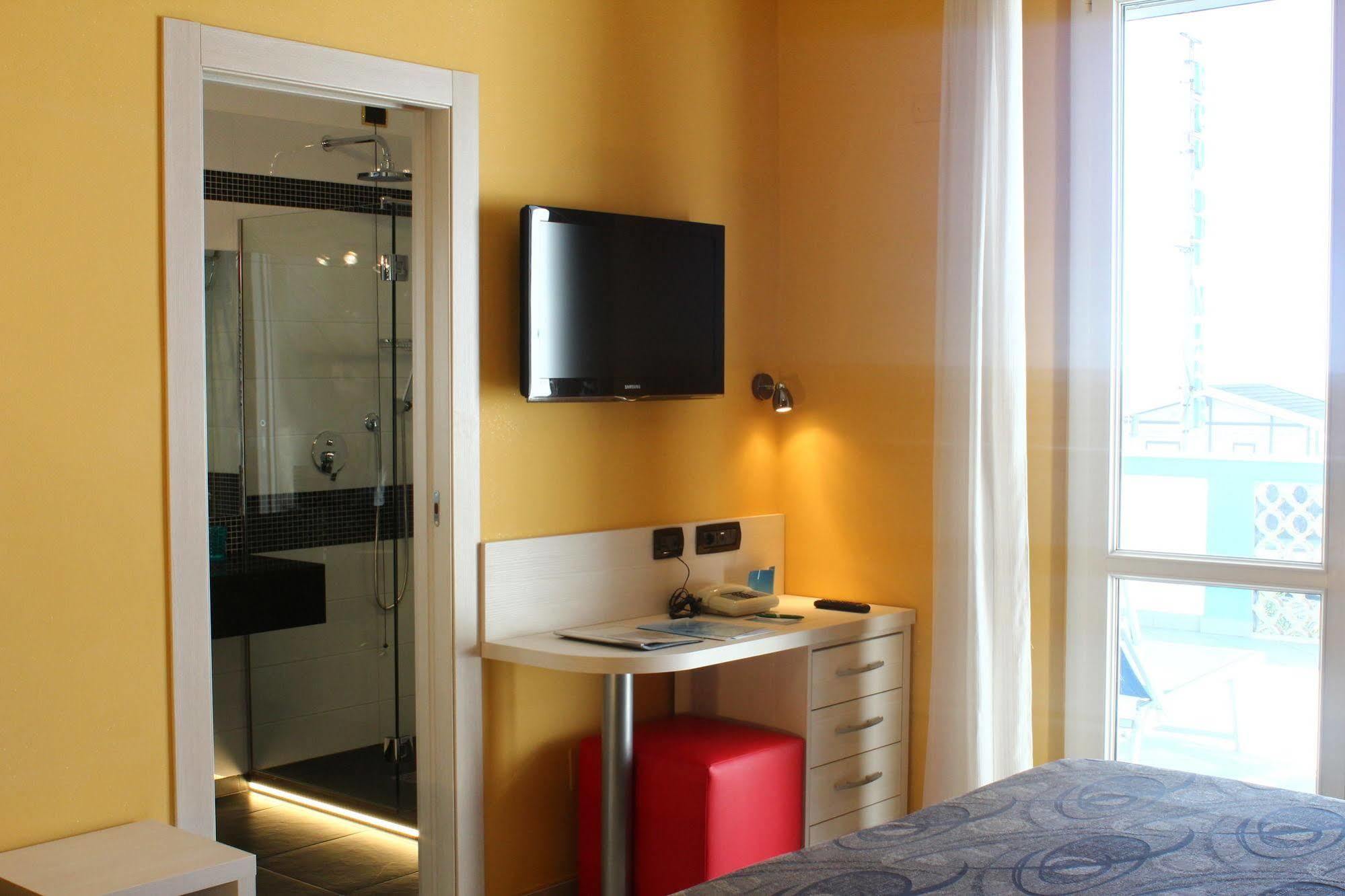 Hotel Eco Del Mare Marina di Massa Dış mekan fotoğraf